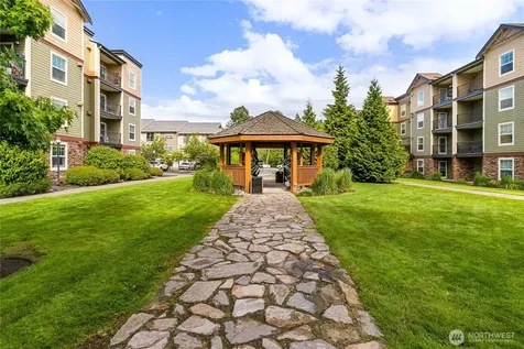 690 32nd Street Bellingham WA 98225