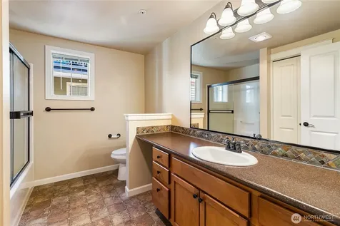690 32nd Street Bellingham WA 98225