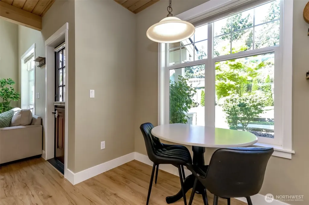 30914 6th Lane SW Federal Way WA 98023