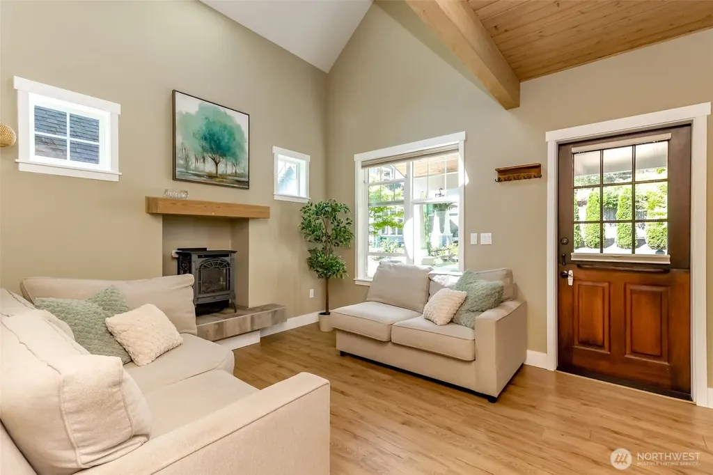 30914 6th Lane SW Federal Way WA 98023
