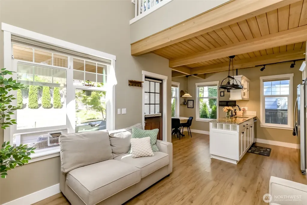 30914 6th Lane SW Federal Way WA 98023