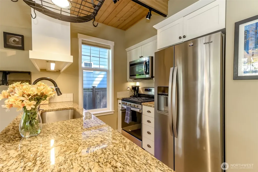30914 6th Lane SW Federal Way WA 98023