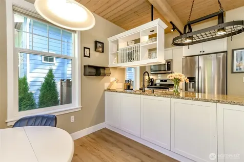 30914 6th Lane SW Federal Way WA 98023