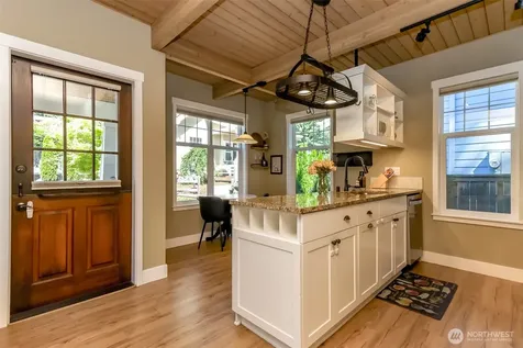 30914 6th Lane SW Federal Way WA 98023