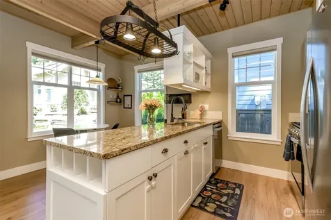 30914 6th Lane SW Federal Way WA 98023