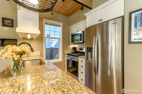 30914 6th Lane SW Federal Way WA 98023