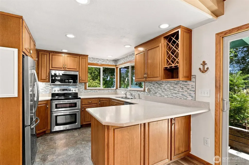 16456 Thorpe Road NE Poulsbo WA 98370