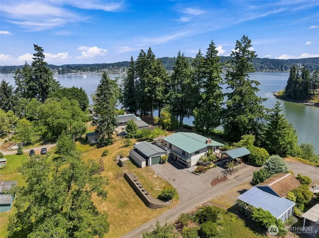 16456 Thorpe Road NE Poulsbo WA 98370