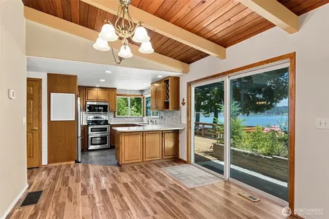 16456 Thorpe Road NE Poulsbo WA 98370