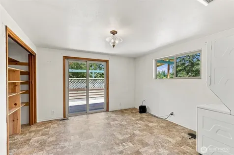 16456 Thorpe Road NE Poulsbo WA 98370