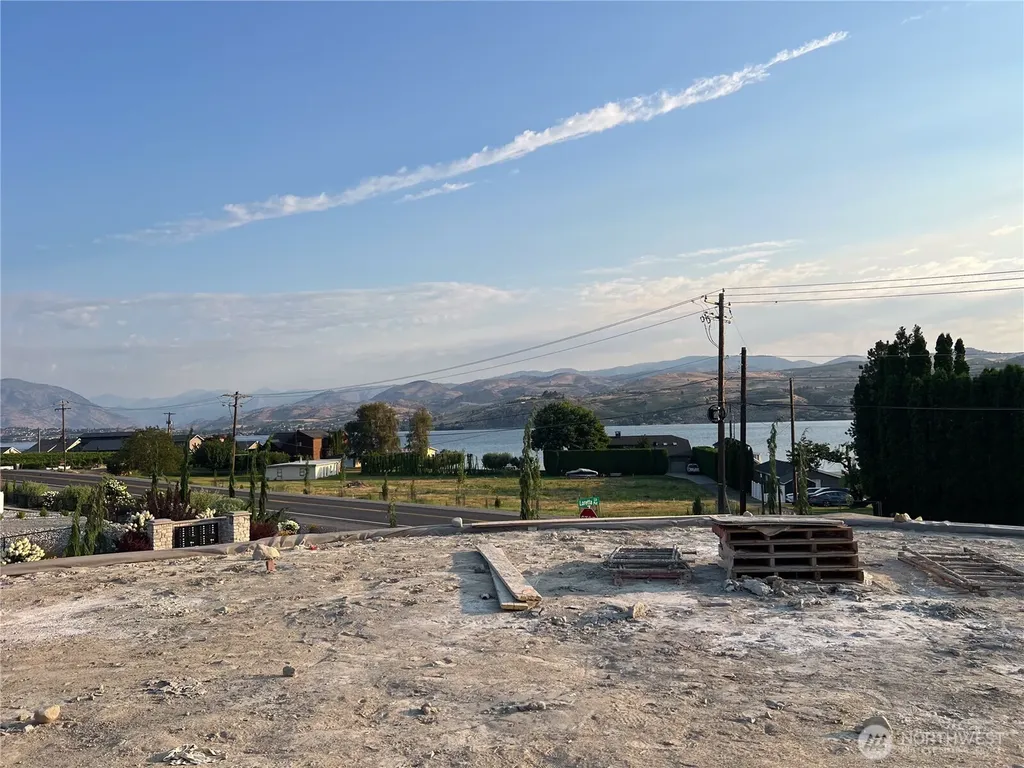 21 Loretta Lane Chelan WA 98816