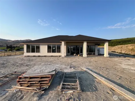 21 Loretta Lane Chelan WA 98816