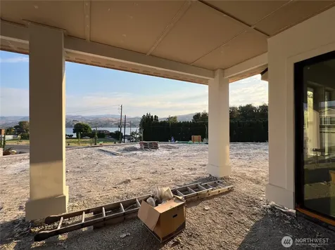 21 Loretta Lane Chelan WA 98816