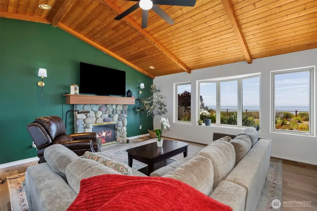 2342 Seaview Drive Port Townsend WA 98368