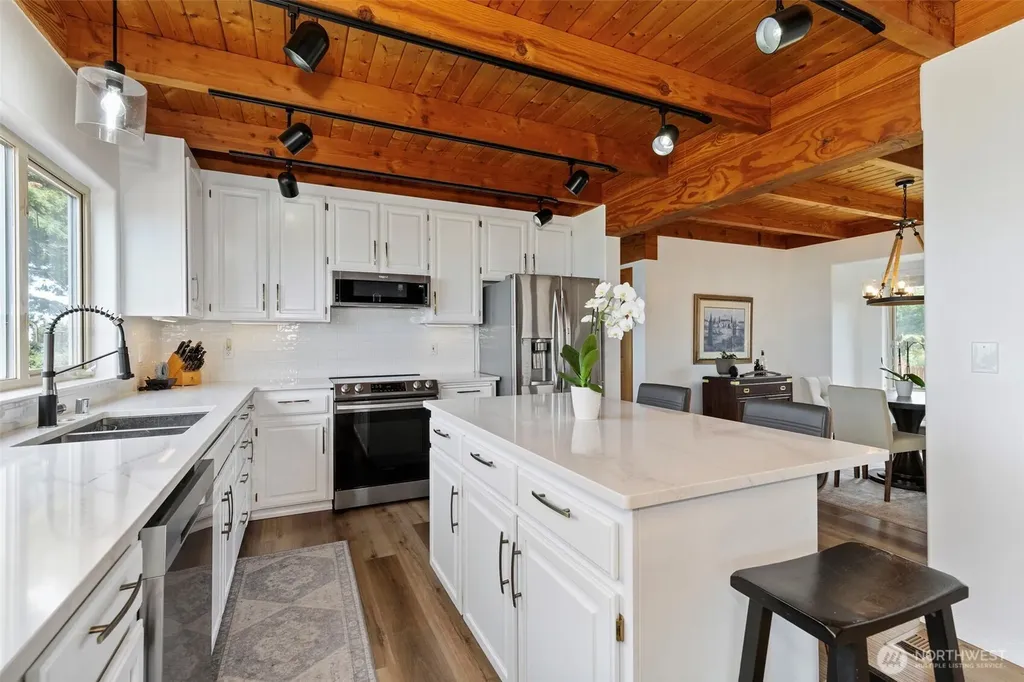 2342 Seaview Drive Port Townsend WA 98368