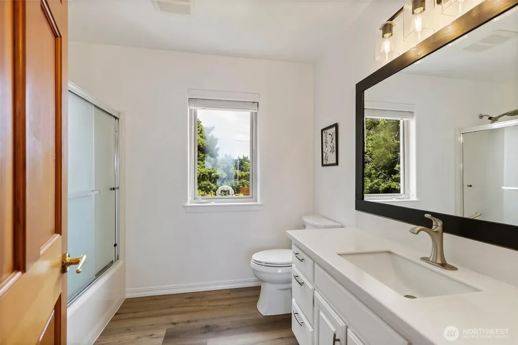 2342 Seaview Drive Port Townsend WA 98368