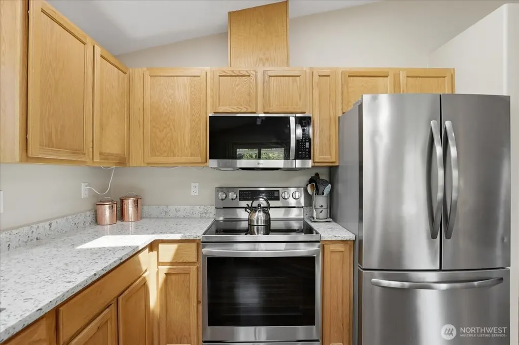 17021 SE 18th Street Vancouver WA 98683