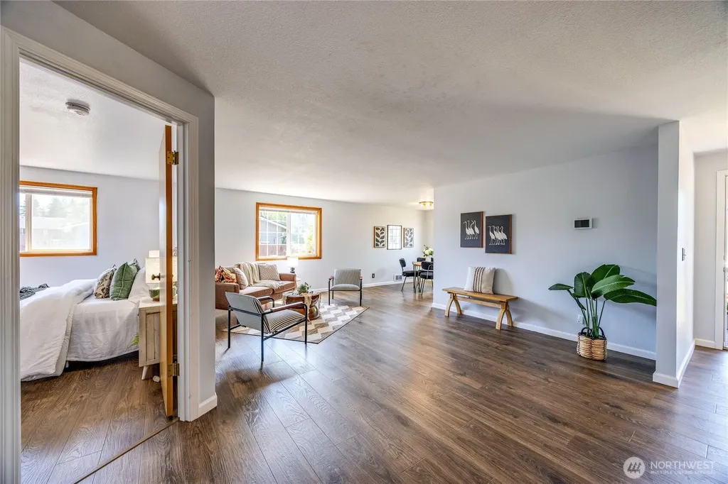 19782 Mosjon Circle NE Poulsbo WA 98370