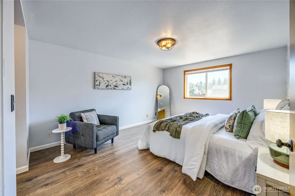 19782 Mosjon Circle NE Poulsbo WA 98370