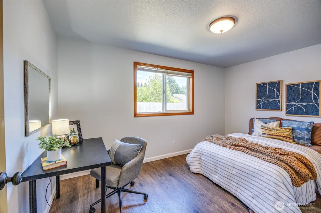19782 Mosjon Circle NE Poulsbo WA 98370