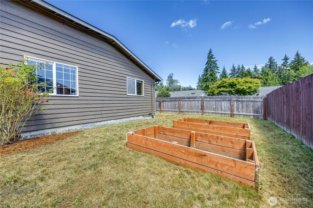 19782 Mosjon Circle NE Poulsbo WA 98370