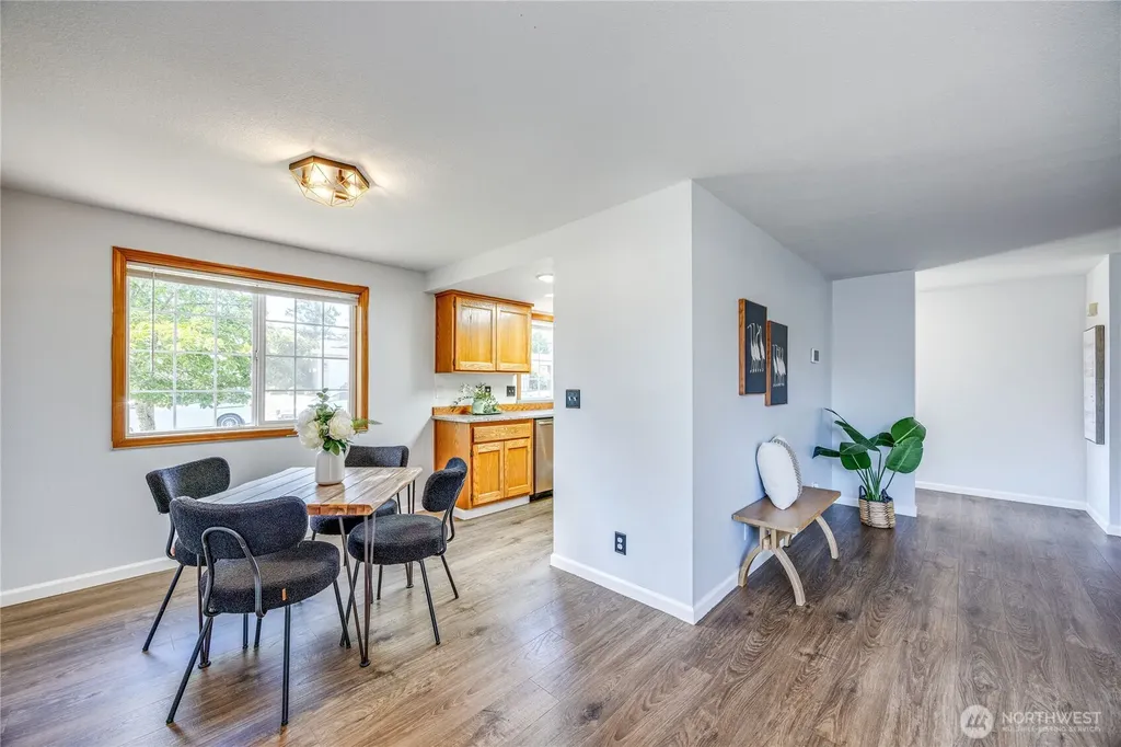19782 Mosjon Circle NE Poulsbo WA 98370