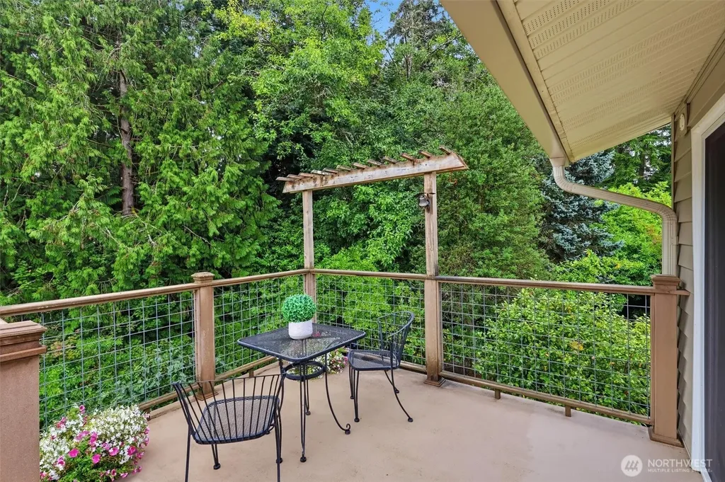 22703 38th Avenue W Mountlake Terrace WA 98043