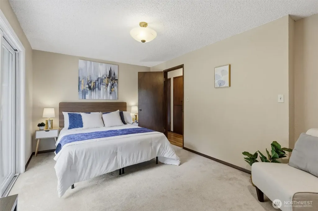 22703 38th Avenue W Mountlake Terrace WA 98043