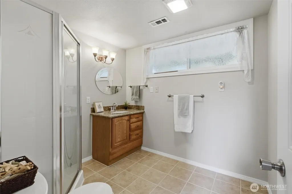 22703 38th Avenue W Mountlake Terrace WA 98043