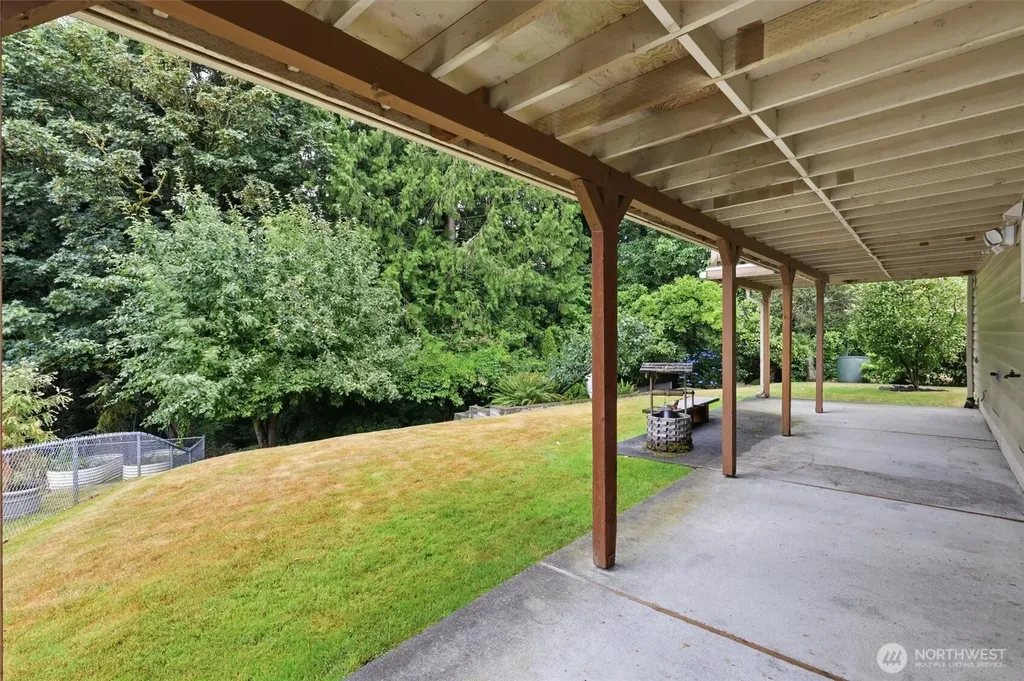 22703 38th Avenue W Mountlake Terrace WA 98043