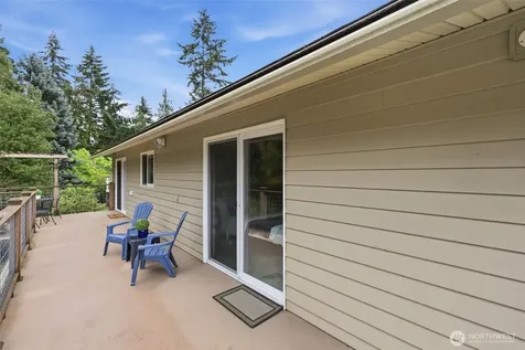 22703 38th Avenue W Mountlake Terrace WA 98043