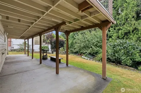22703 38th Avenue W Mountlake Terrace WA 98043