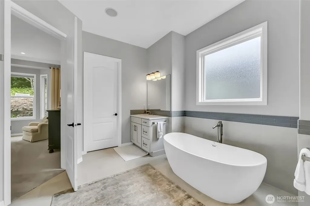 24132 NE 131st Terrace Redmond WA 98053