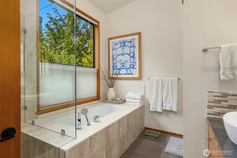 175 Wood Avenue SW Bainbridge Island WA 98110