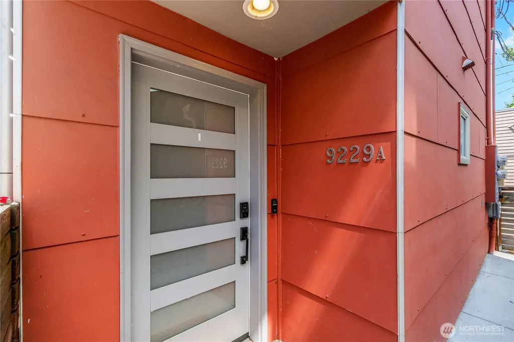 9229 17th Avenue SW Seattle WA 98106