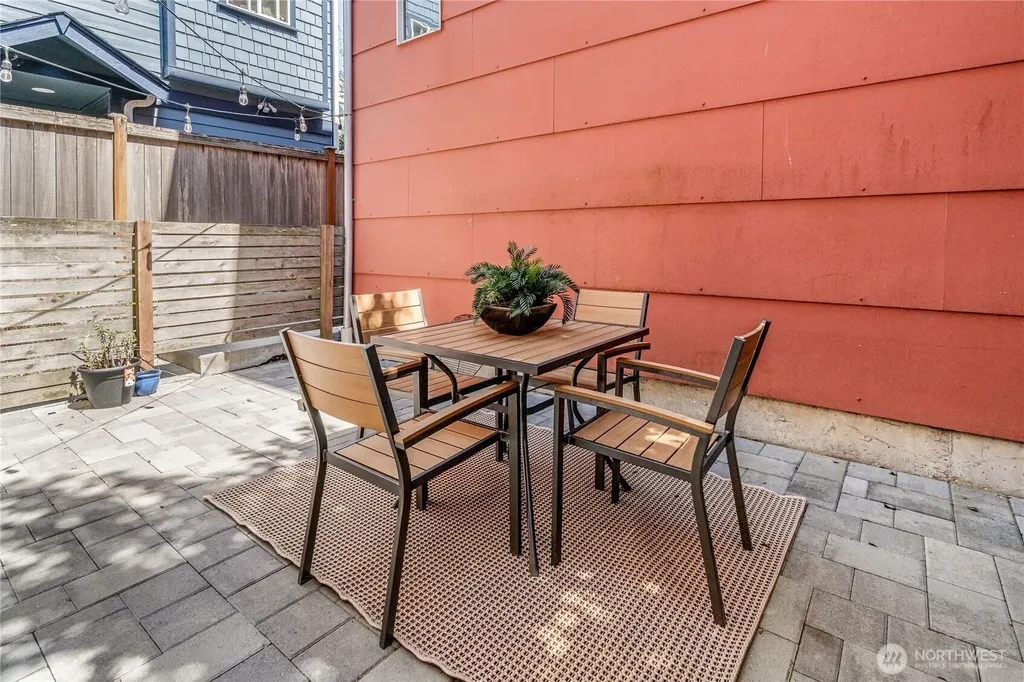 9229 17th Avenue SW Seattle WA 98106