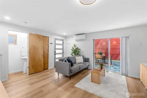 9229 17th Avenue SW Seattle WA 98106