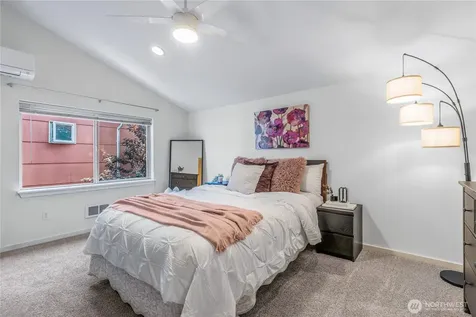 9229 17th Avenue SW Seattle WA 98106