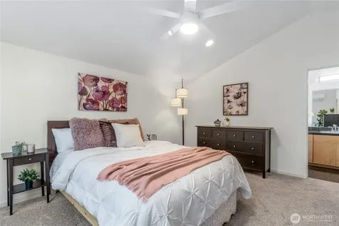 9229 17th Avenue SW Seattle WA 98106