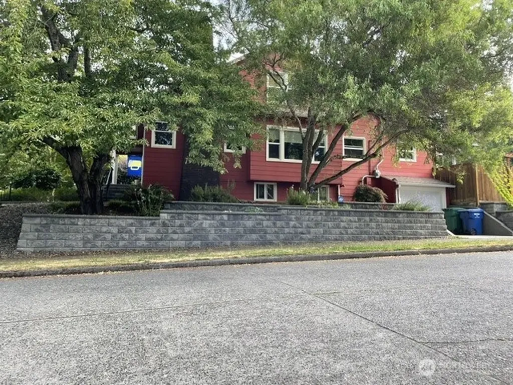 6702 5th Avenue NW Seattle WA 98117