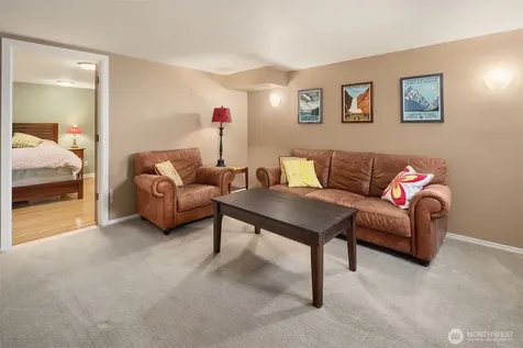 6702 5th Avenue NW Seattle WA 98117