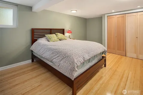 6702 5th Avenue NW Seattle WA 98117