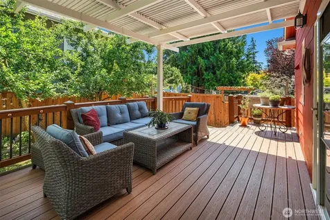 6702 5th Avenue NW Seattle WA 98117