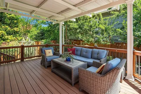 6702 5th Avenue NW Seattle WA 98117