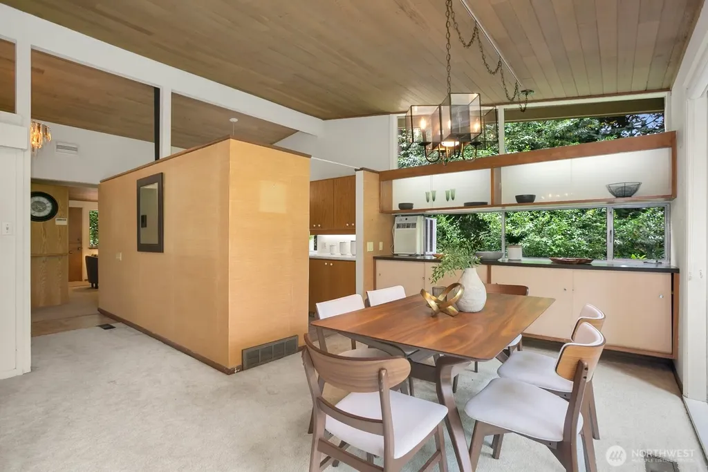 11880 NE 36th Place Bellevue WA 98005