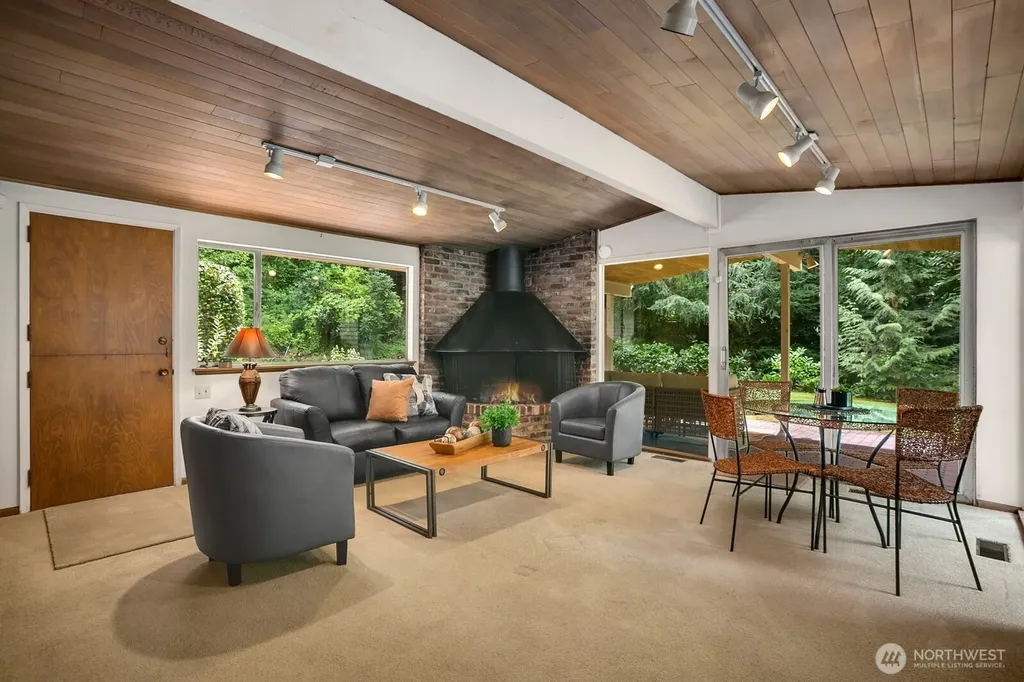 11880 NE 36th Place Bellevue WA 98005