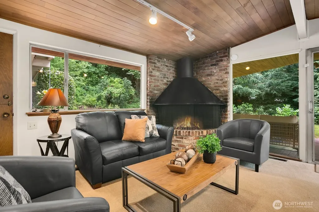 11880 NE 36th Place Bellevue WA 98005