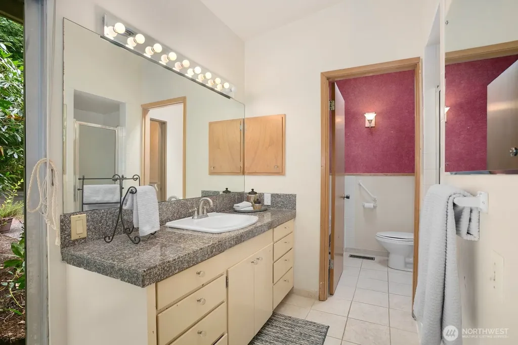 11880 NE 36th Place Bellevue WA 98005