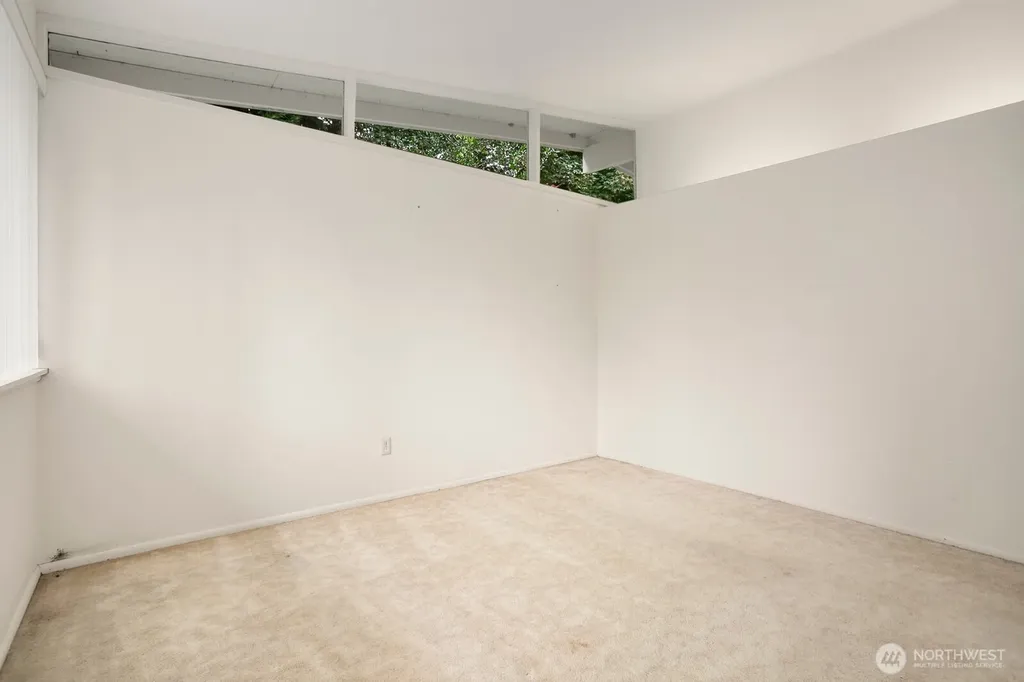 11880 NE 36th Place Bellevue WA 98005