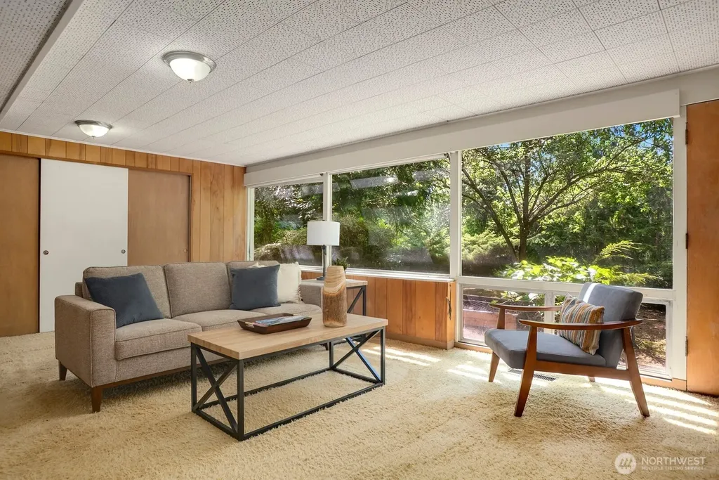11880 NE 36th Place Bellevue WA 98005